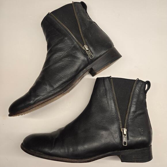 Frye Carly Black Waxed Leather Zip Chelsea Ankle Boots, Size 8